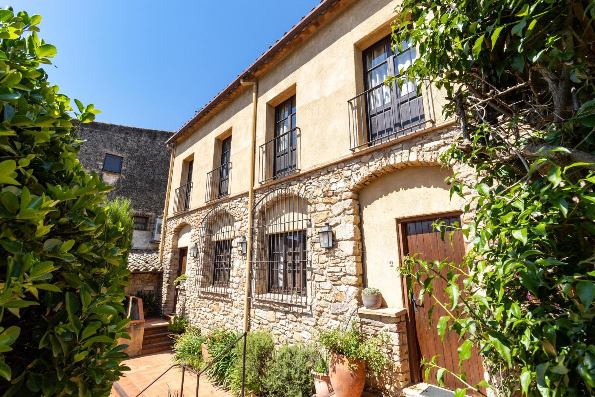 Hostal La Riera De Peratallada Exterior foto